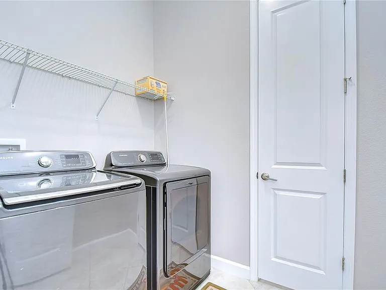 31470 Fairhill Dr — Photo 44