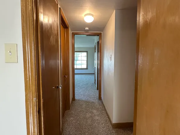 (undisclosed Address), Milwaukee, WI 53226