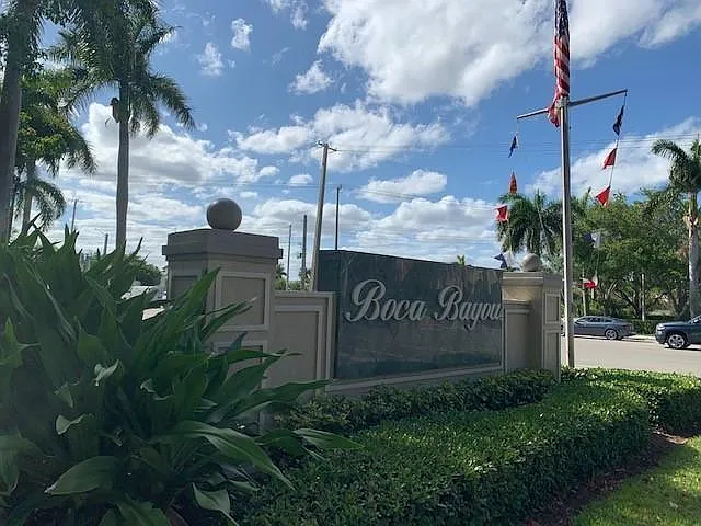 26 Royal Palm Way #302 — Photo 2