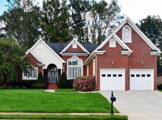 948 Tremore Club Dr, Burlington, NC 27215
