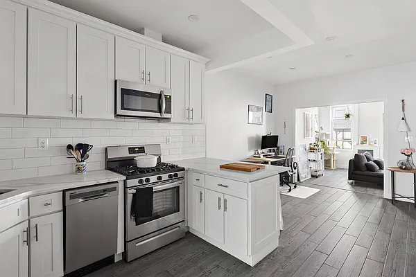 Rented by Brown Harris Stevens | media 19