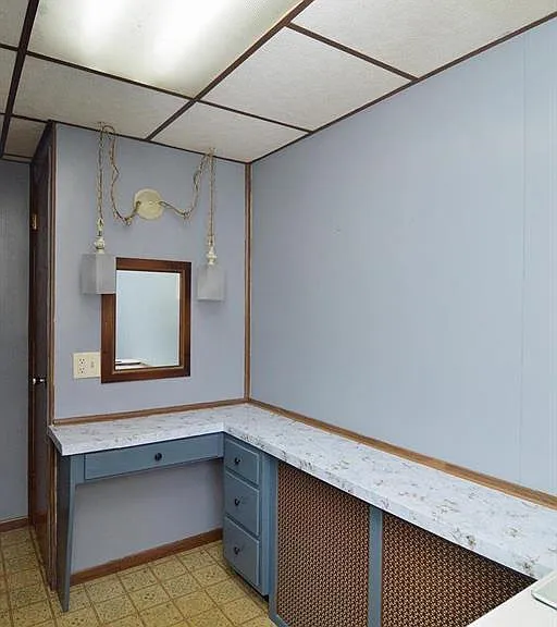 101 W Franklin St — Photo 26