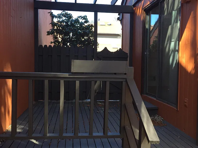 85 Riverbend Dr — Photo 11