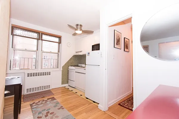 Sold by Re/Max In The City | media 2