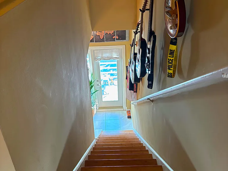4950 Bayshore Blvd #28 — Photo 13