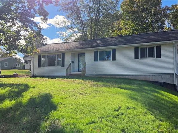 1811 Gwyn St, Mount Airy, NC 27030