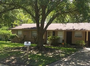 405 Brumbaugh Rd, Ocean Springs, MS 39564