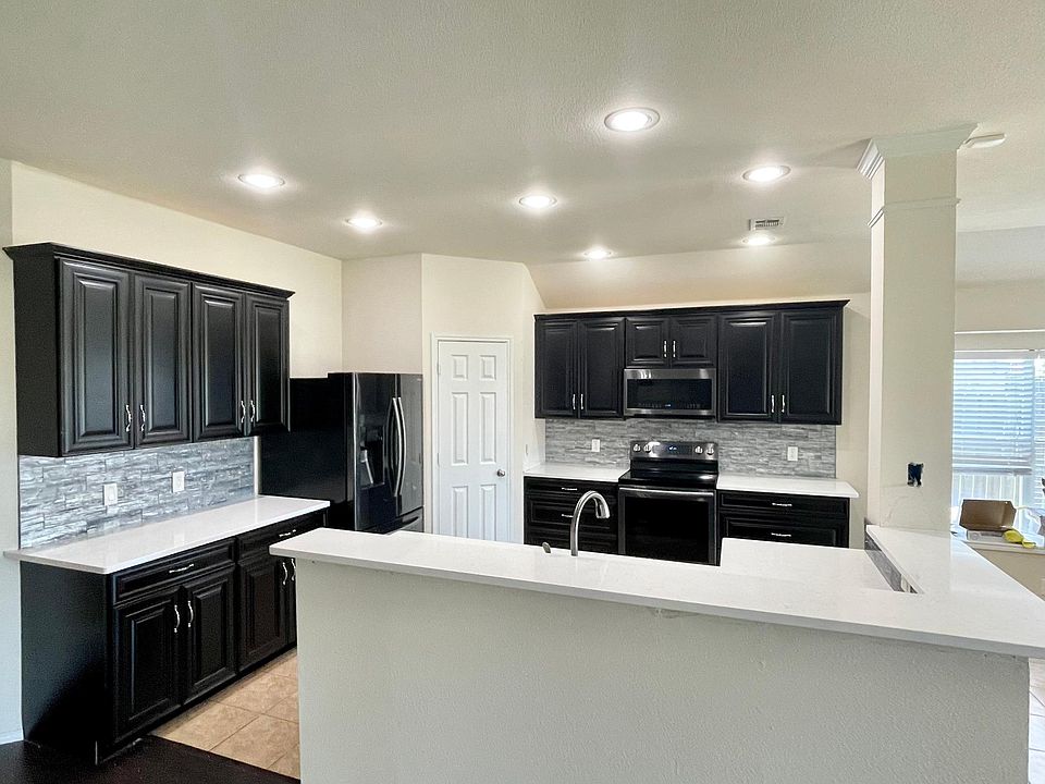 1st image of 8219 Mossberg Dr