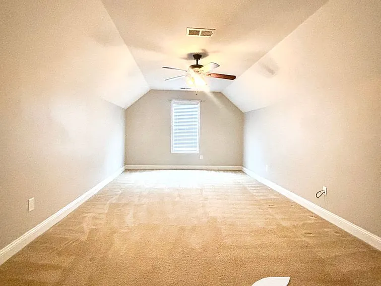239 Fountain Grove Dr — Photo 25