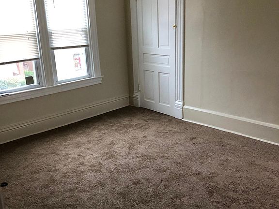 3rd image of 447 Parker St