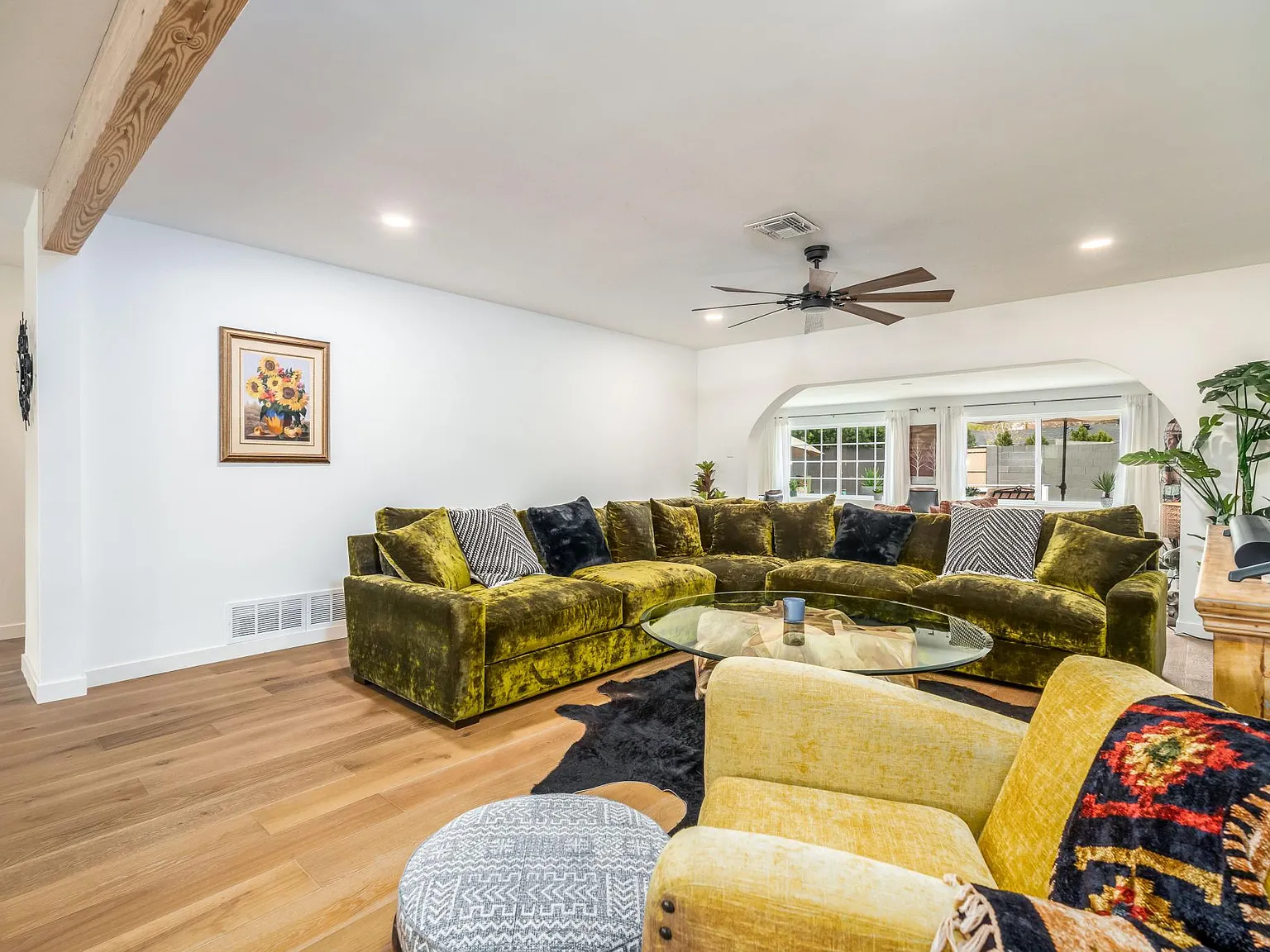4 bed, 3.5 bath, 2710 sqft, $6,500 — Photo 4