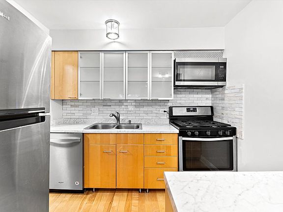 5th image of 5300 Carriageway Dr APT 309