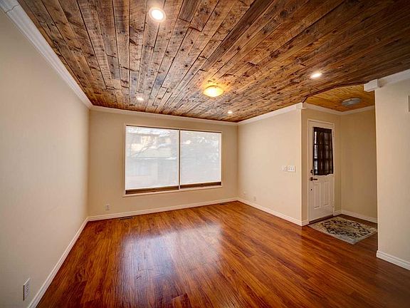 5th image of 380 NE Bermuda Dr NW #30