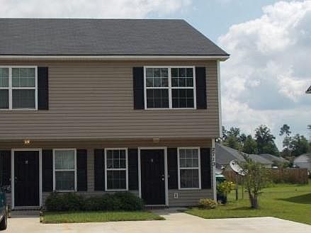 1st image of 2717 Pineview Dr APT A