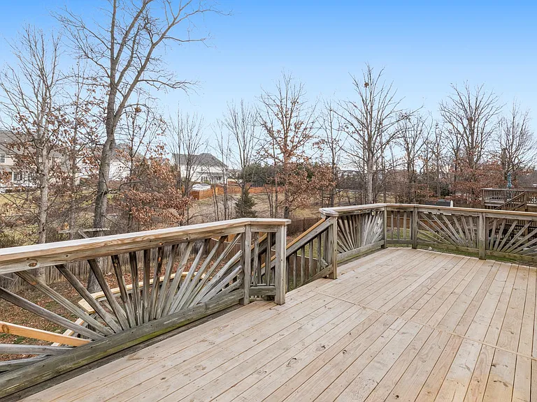 359 Montgomery Cir — Photo 41