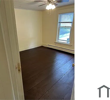 3 bed, 1200 sqft, $1,950 — Photo 3