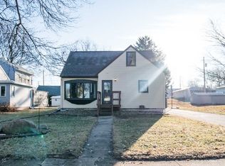 804 West St, Reinbeck, IA 50669