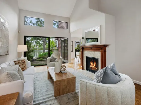 971 Shoreline Dr, San Mateo, CA 94404