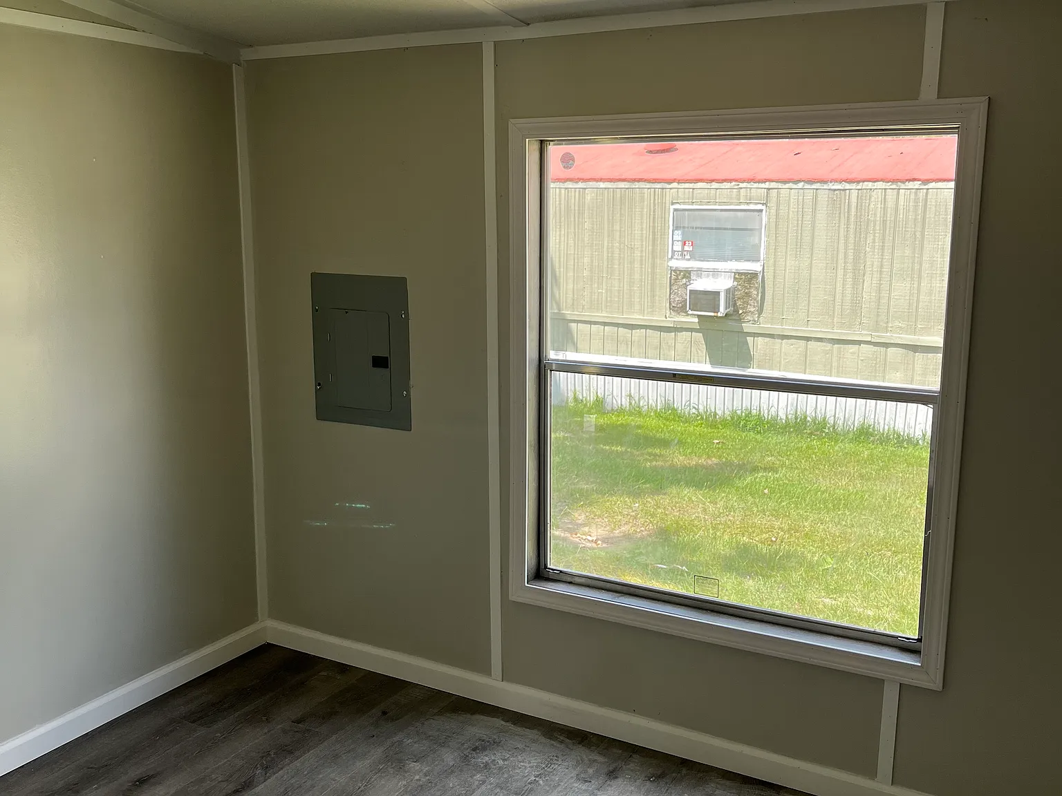 805 Soperton Ave — Photo 4
