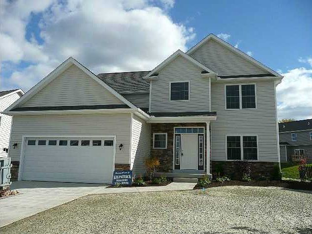 1st image of 7639 Oakwilde Dr #36