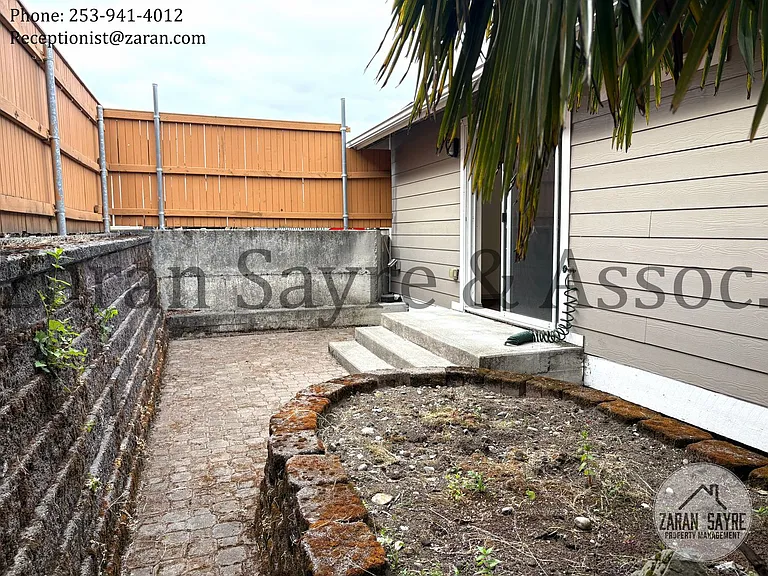 1114 E 29th St #A — Photo 18