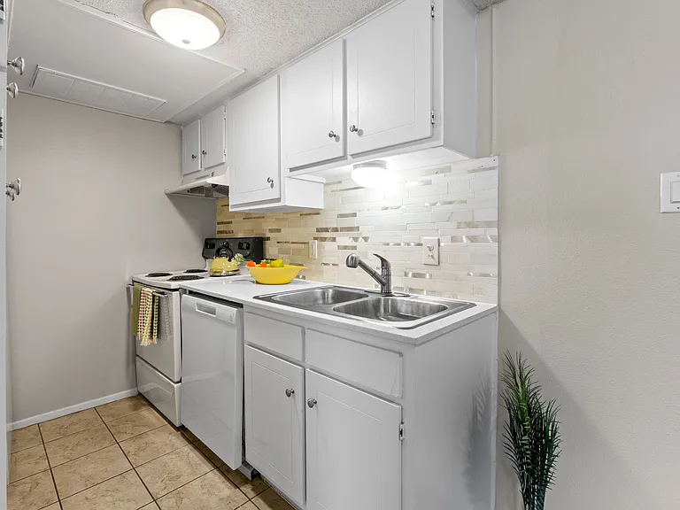 108 Place Apartments — Photo 2
