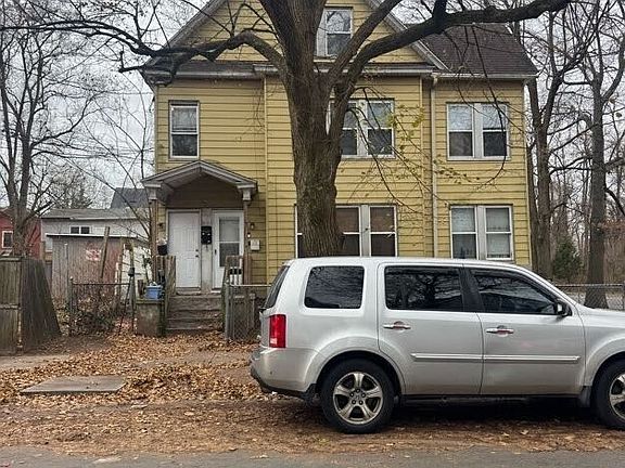 3rd image of 40 Harding Place