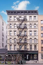 305 Broome Street in Lower East Side