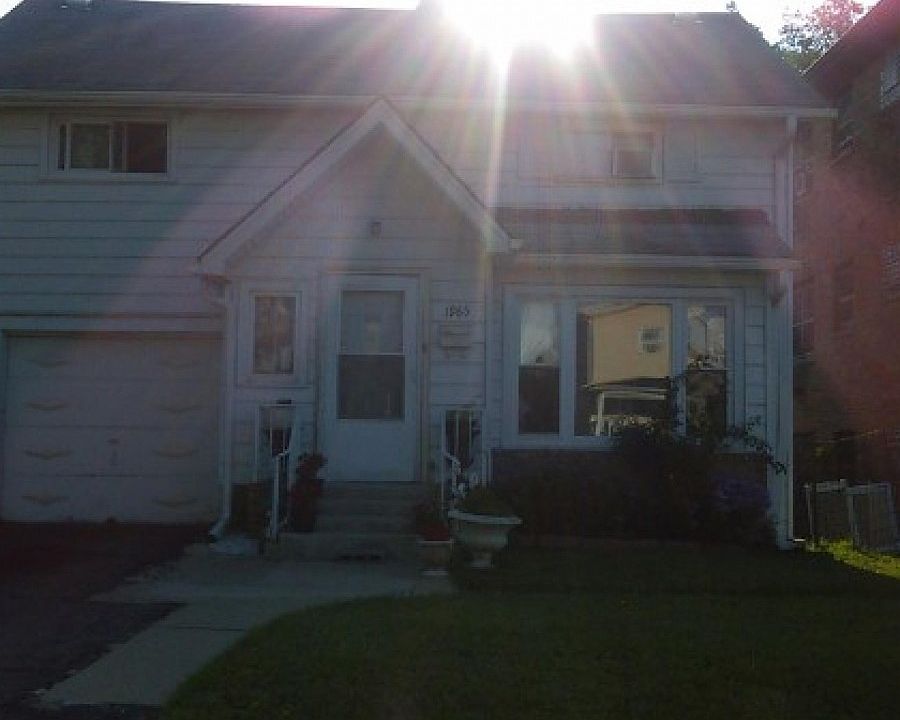 1st image of 1965 N 19th Ave