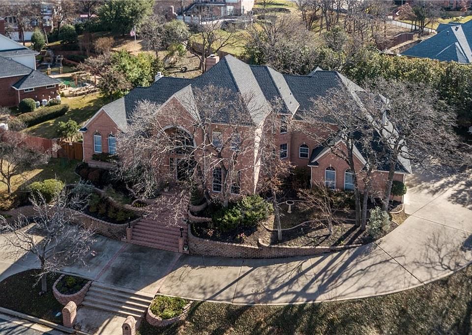 1st image of 5820 Bay Club Dr