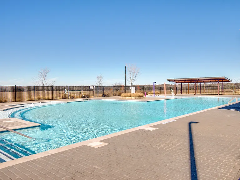 808 Fueller Dr — Photo 26