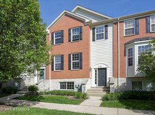 246 Comstock Dr #246, Elgin, IL 60124