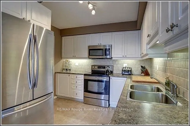 85 Lander Cres — Photo 12