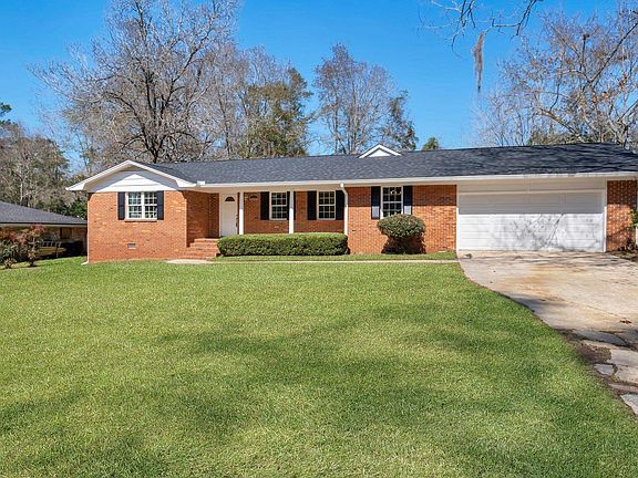 3rd image of 3020 Tipperary Dr