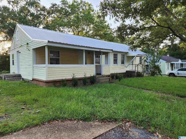 126 Deluna Cir #A & B, Childersburg, AL 35044