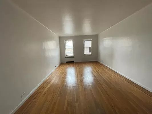 1st image of 98 Park Ter E APT 1B