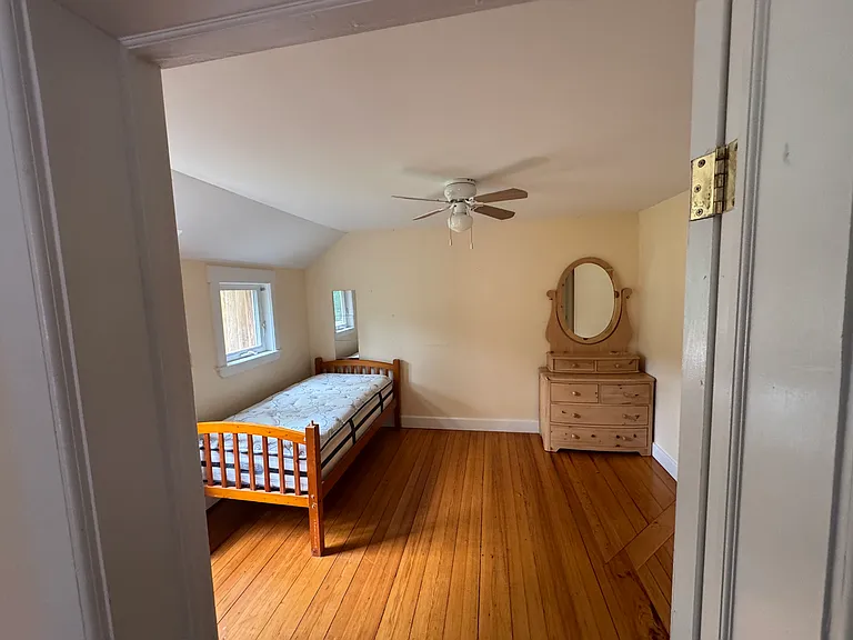 13 Beaver St #3 — Photo 2