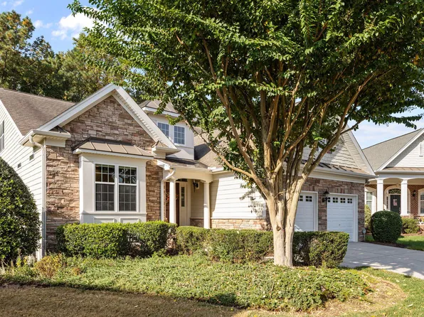 11213 Emerald Creek Dr, Raleigh, NC 27617