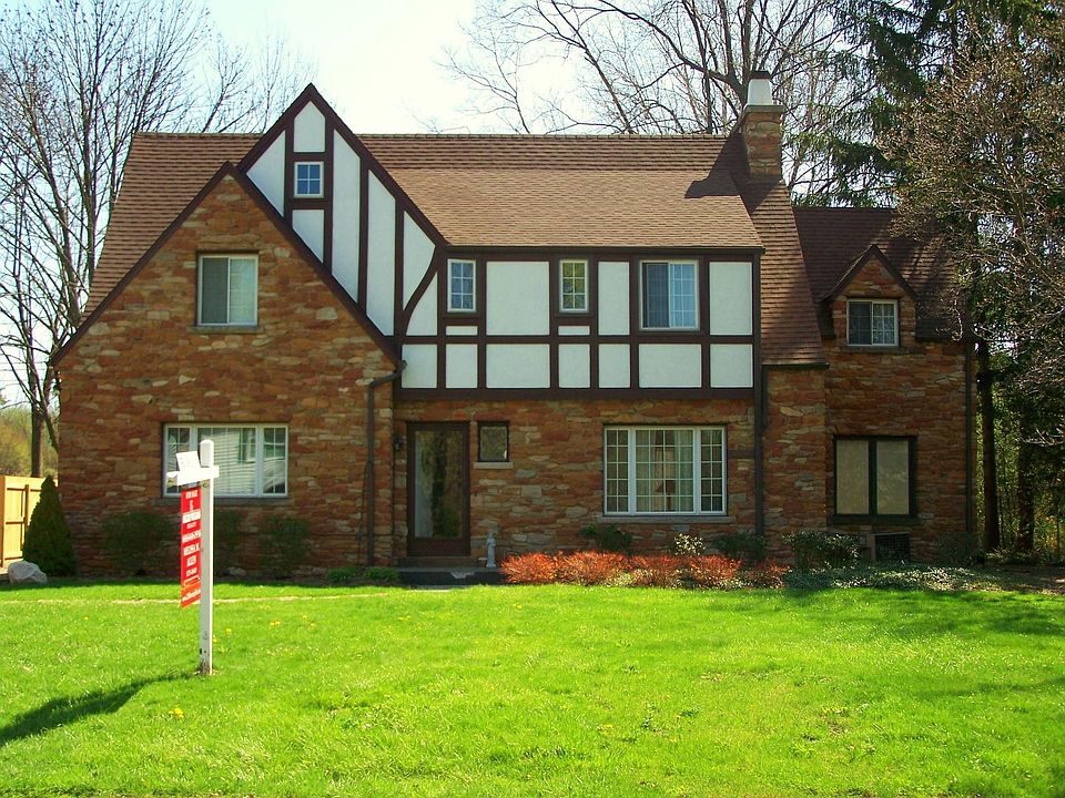 Riverstone Tudor