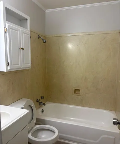 1615 Lewis Ave — Photo 4