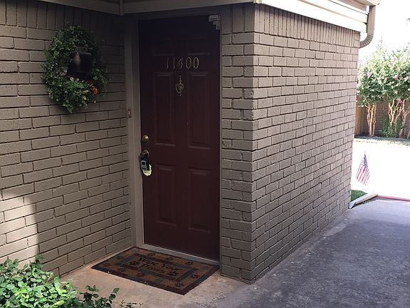 2nd image of 11400 Benttree Cir