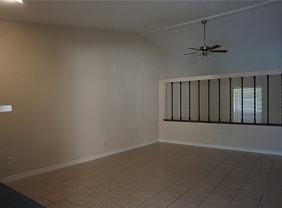 3rd image of 3306 Flagstone Dr