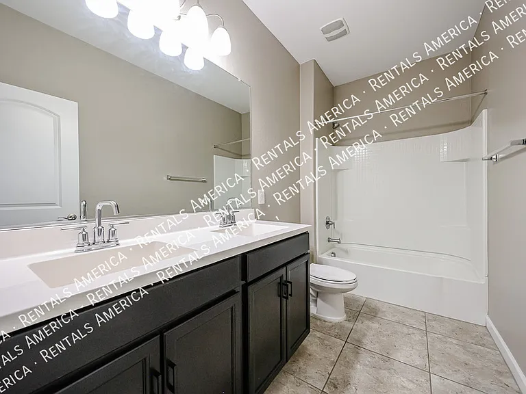 30044 W Avalon Dr — Photo 12