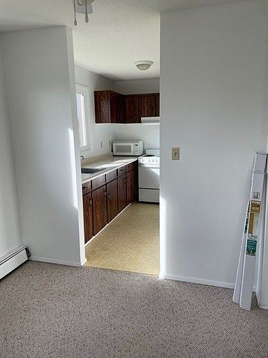 2nd image of 9656 Hillcrest Dr
