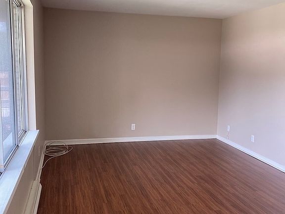 2nd image of 9050 Wyandotte St E #201