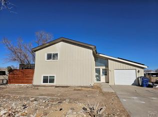 814 S Wolcott Dr, Pueblo West, CO 81007