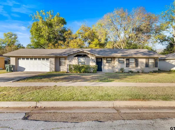 204 Ridgecrest Dr, Tyler, TX 75701