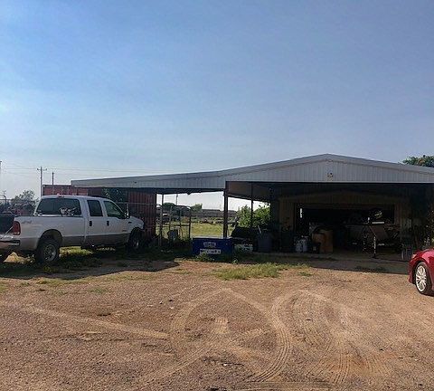 4th image of 1104 S County Road 1083