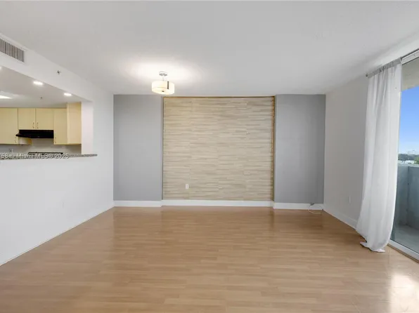 3000 Coral Way APT 513, Miami, FL 33145