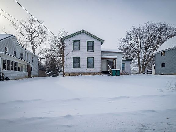 2nd image of 54 Gardeau St